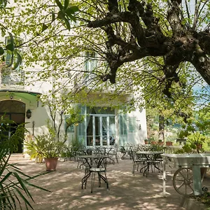 ** Hotel La Bellaudiere France
