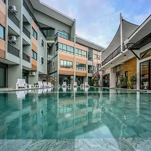 phuket-airport-place.khao-lakhotels.com/